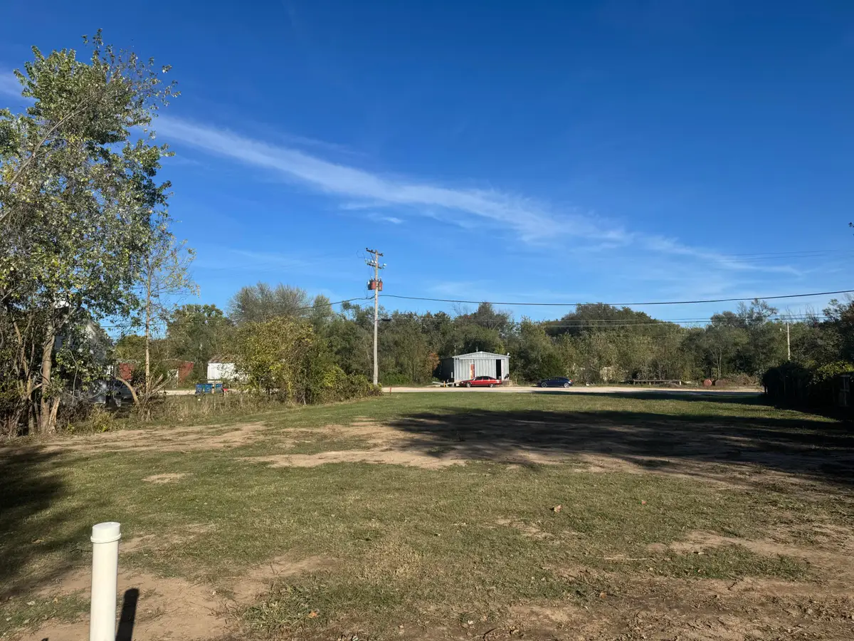 420 N Williams Avenue, Bolivar, MO 65613 - #1