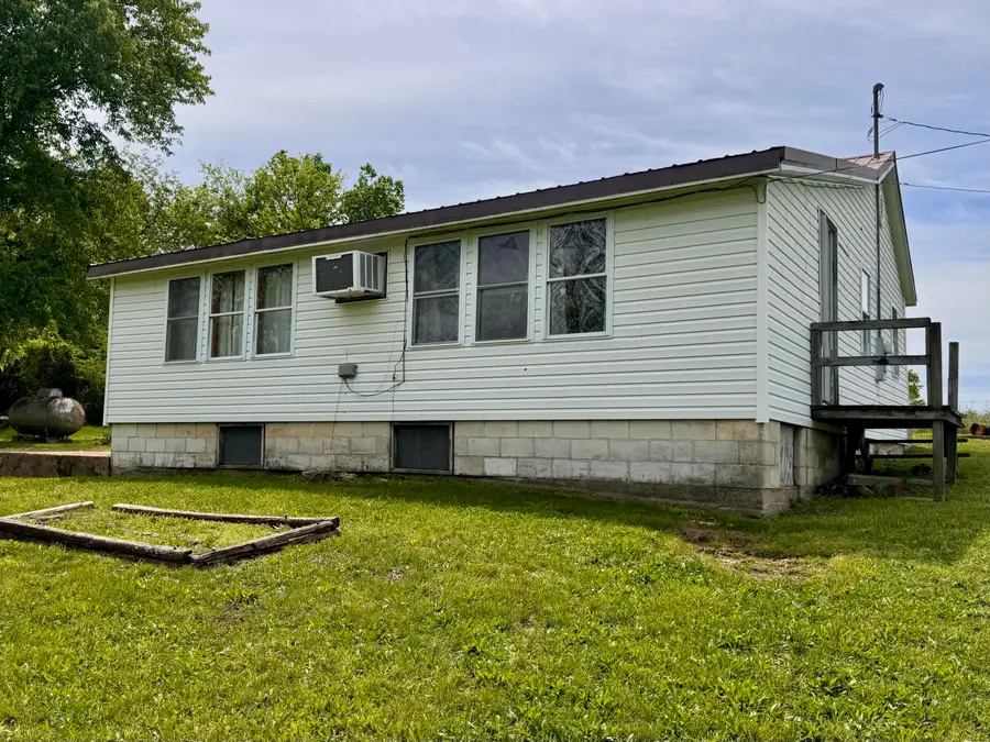205 W Hamilton Avenue, Ava, MO 65608 - #2