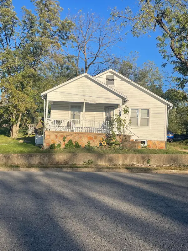 930 Washington Avenue Avenue, West Plains, MO 65775