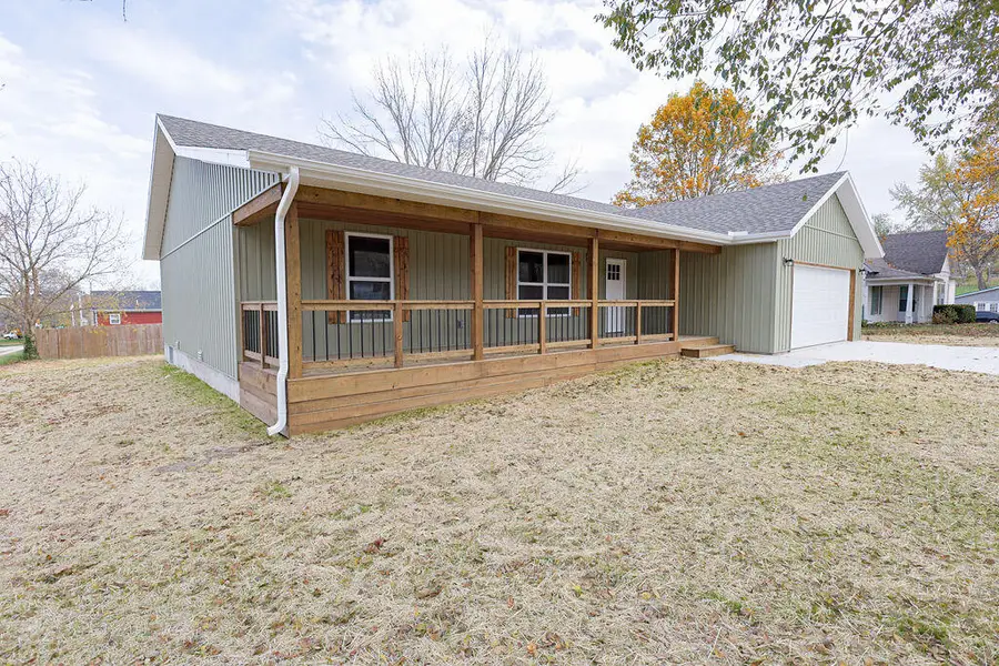 330 S Long Avenue, Hartville, MO 65667 - Image #2
