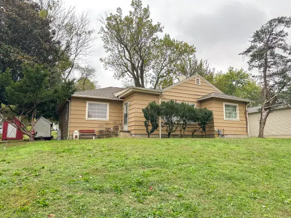 910 Renfrow Street, West Plains, MO 65775