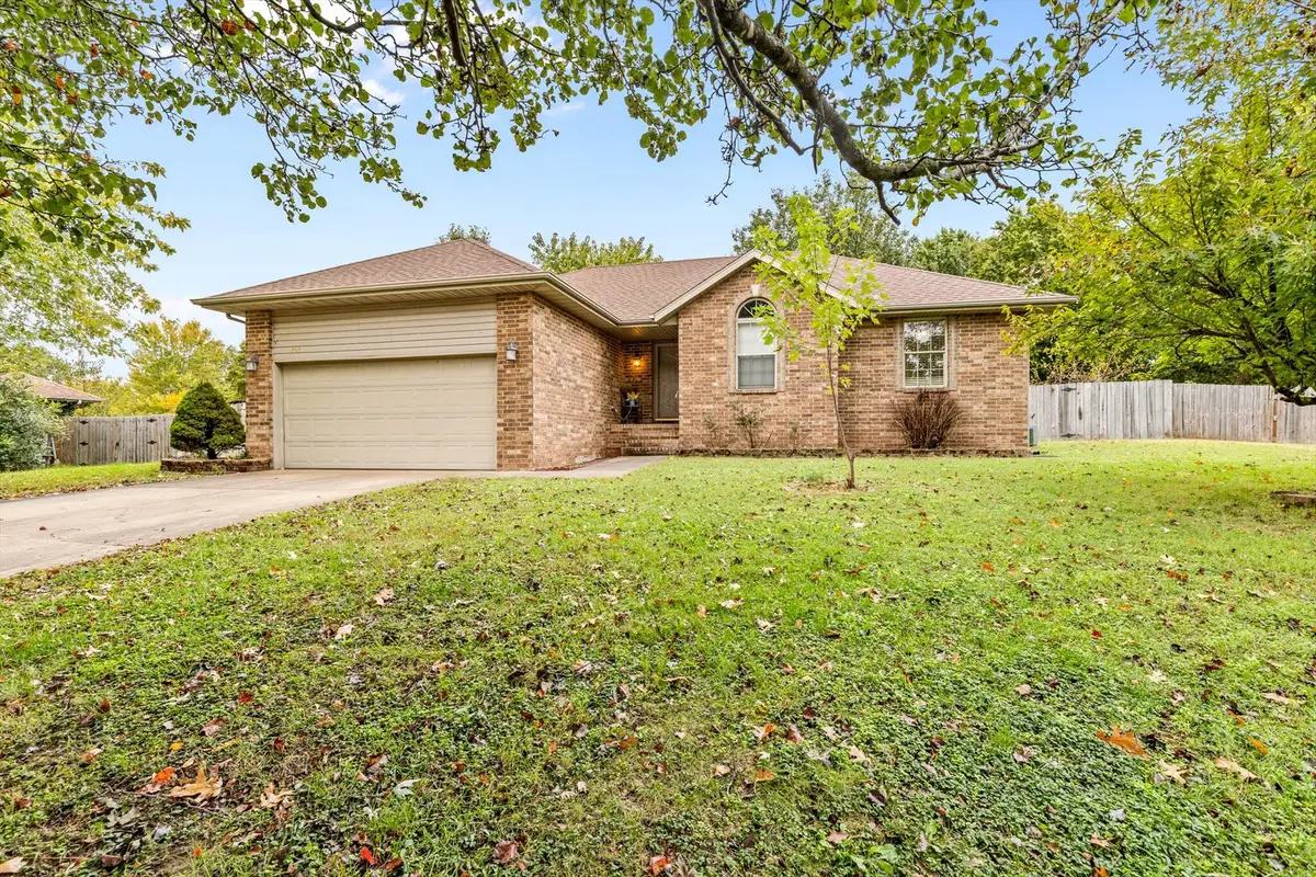 105 W Jacaranda Avenue, Willard, MO 65781 - Image #1