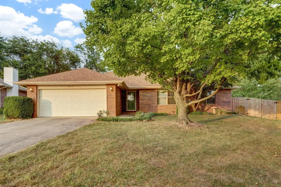 4614 S Falcon Court, Battlefield, MO 65619 - Image #2