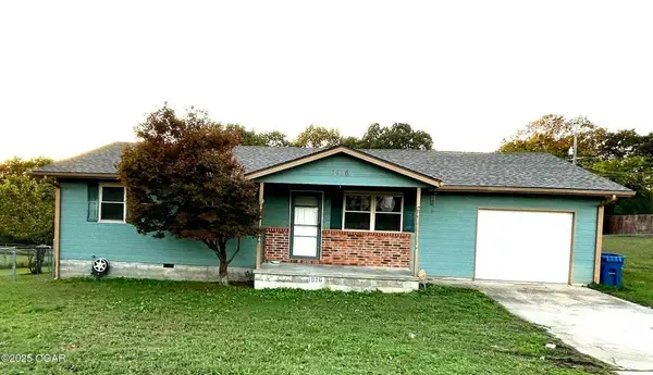 1916 N St Louis Avenue, Joplin, MO 64801