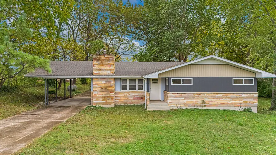 350 E Olden Street, West Plains, MO 65775 - Image #2