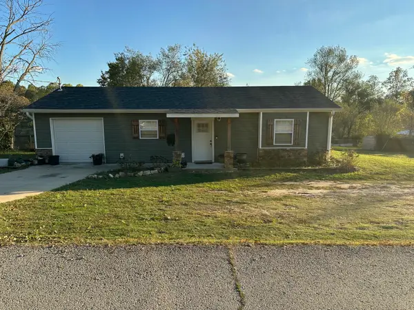 107 Southview Ave. Avenue, Ava, MO 65608