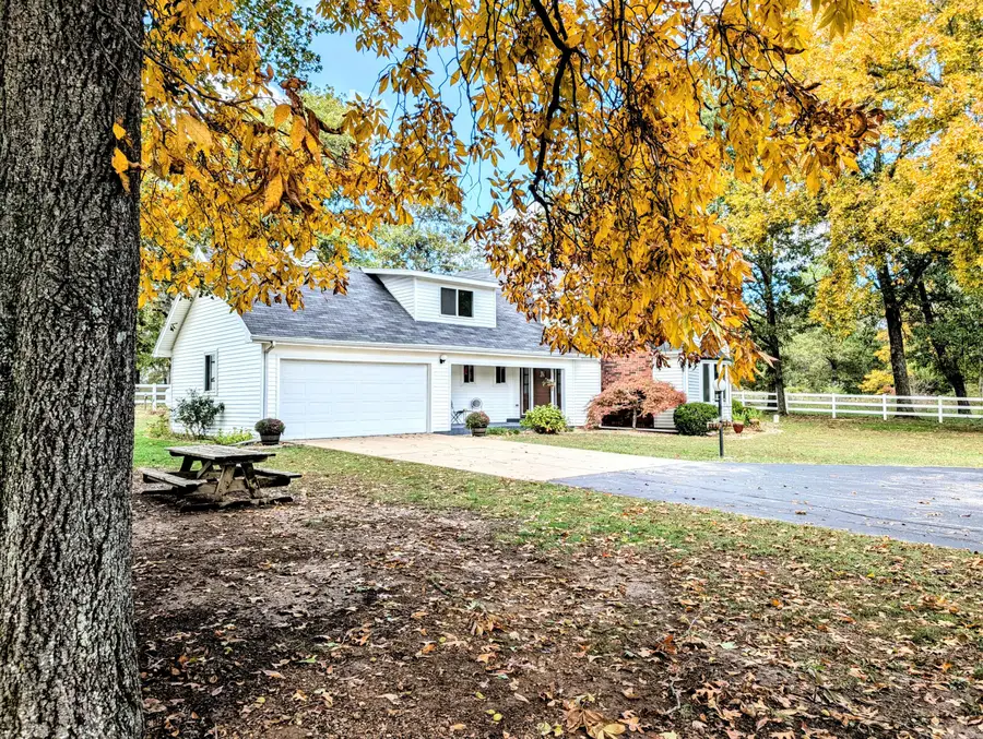 10087 E Farm Road 104, Strafford, MO 65757 - Image #3