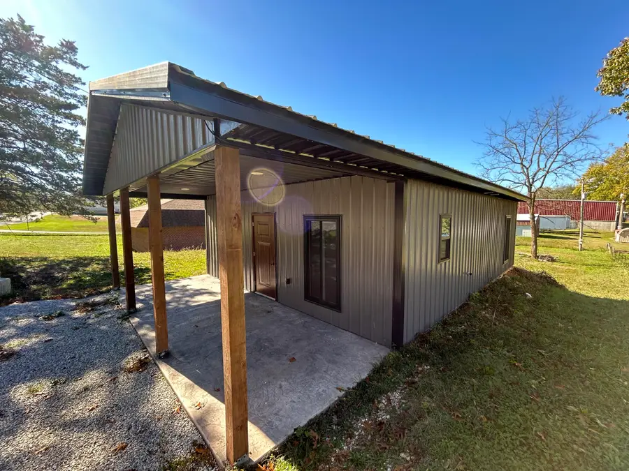 515 N Broad Avenue, Mansfield, MO 65704 - Image #3