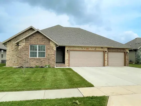 678 N Santa Monica Drive, Nixa, MO 65714