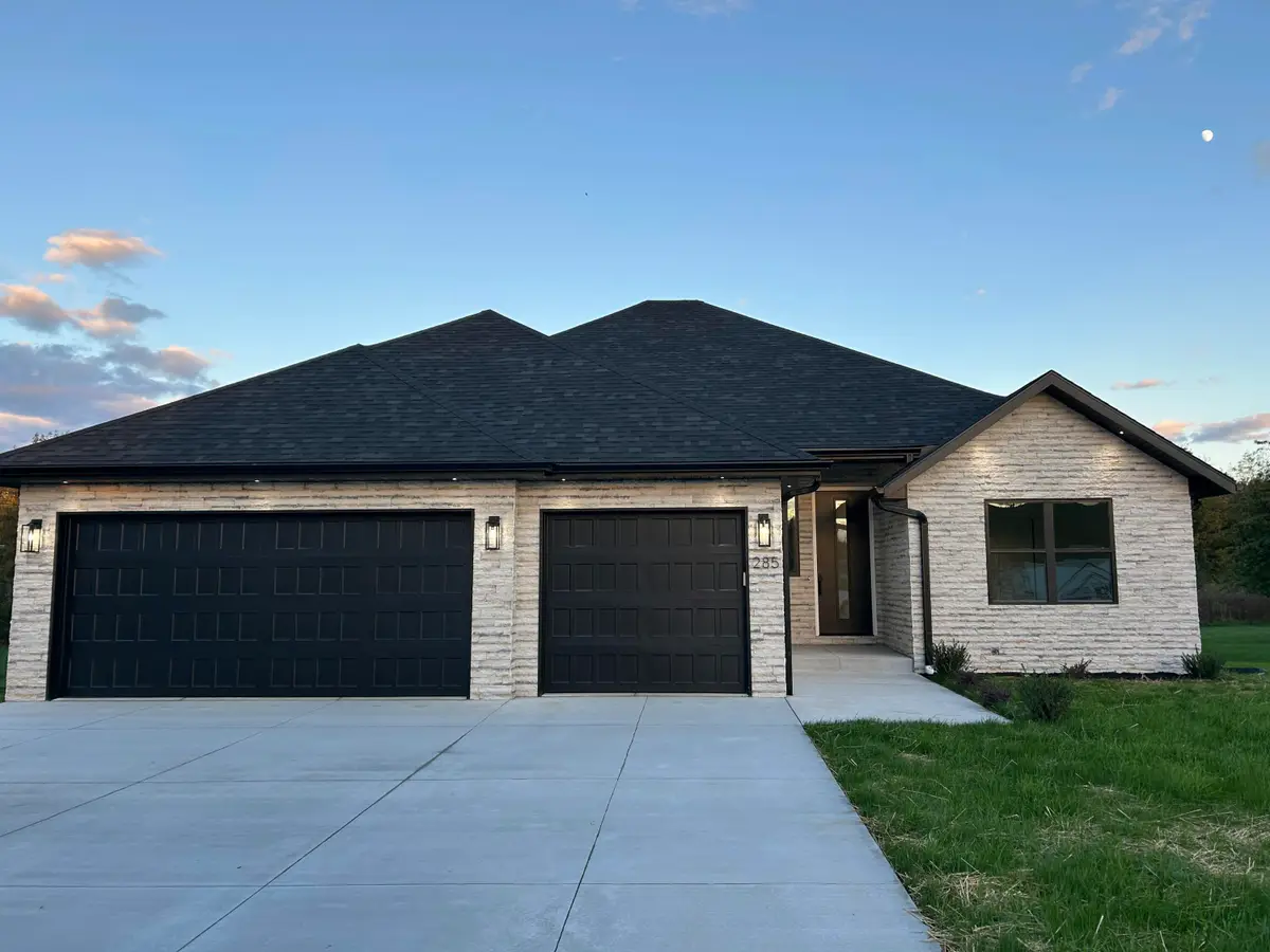 285 E Garnet Drive, Republic, MO 65738 - Image #1