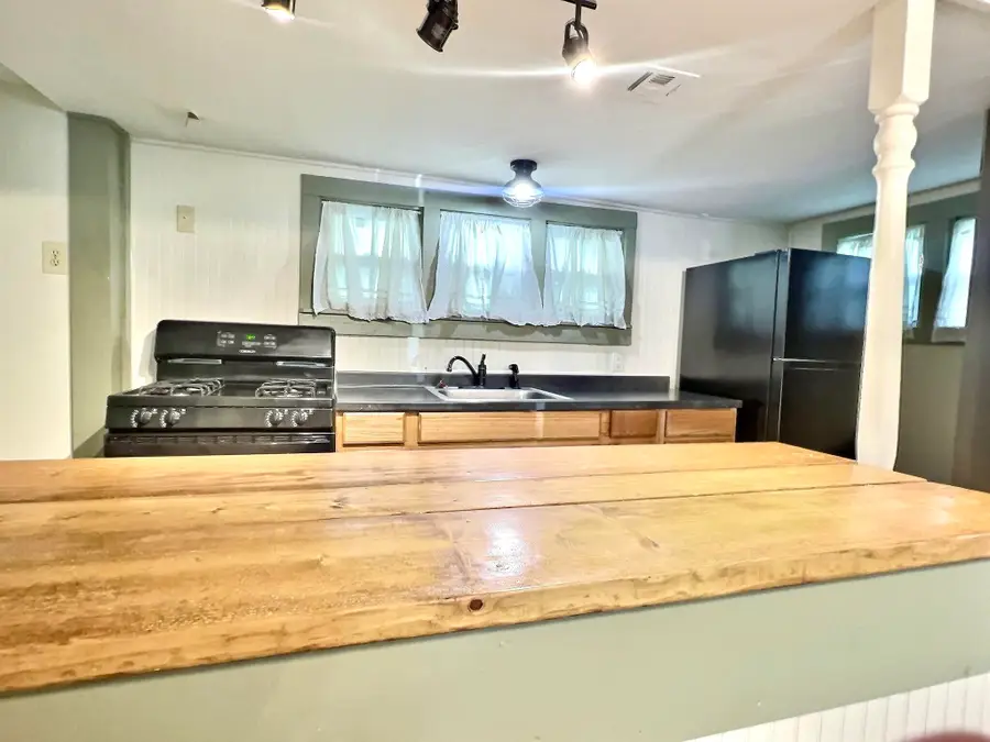 105 N Elm Street, Monett, MO 65708 - Image #2