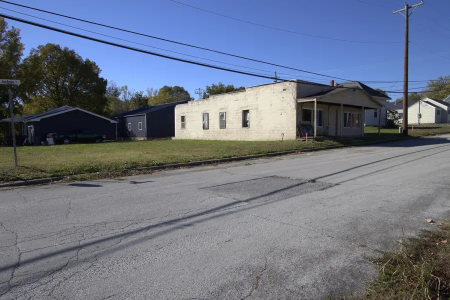 110 E Jackson Street, Stockton, MO 65785 - Image #3
