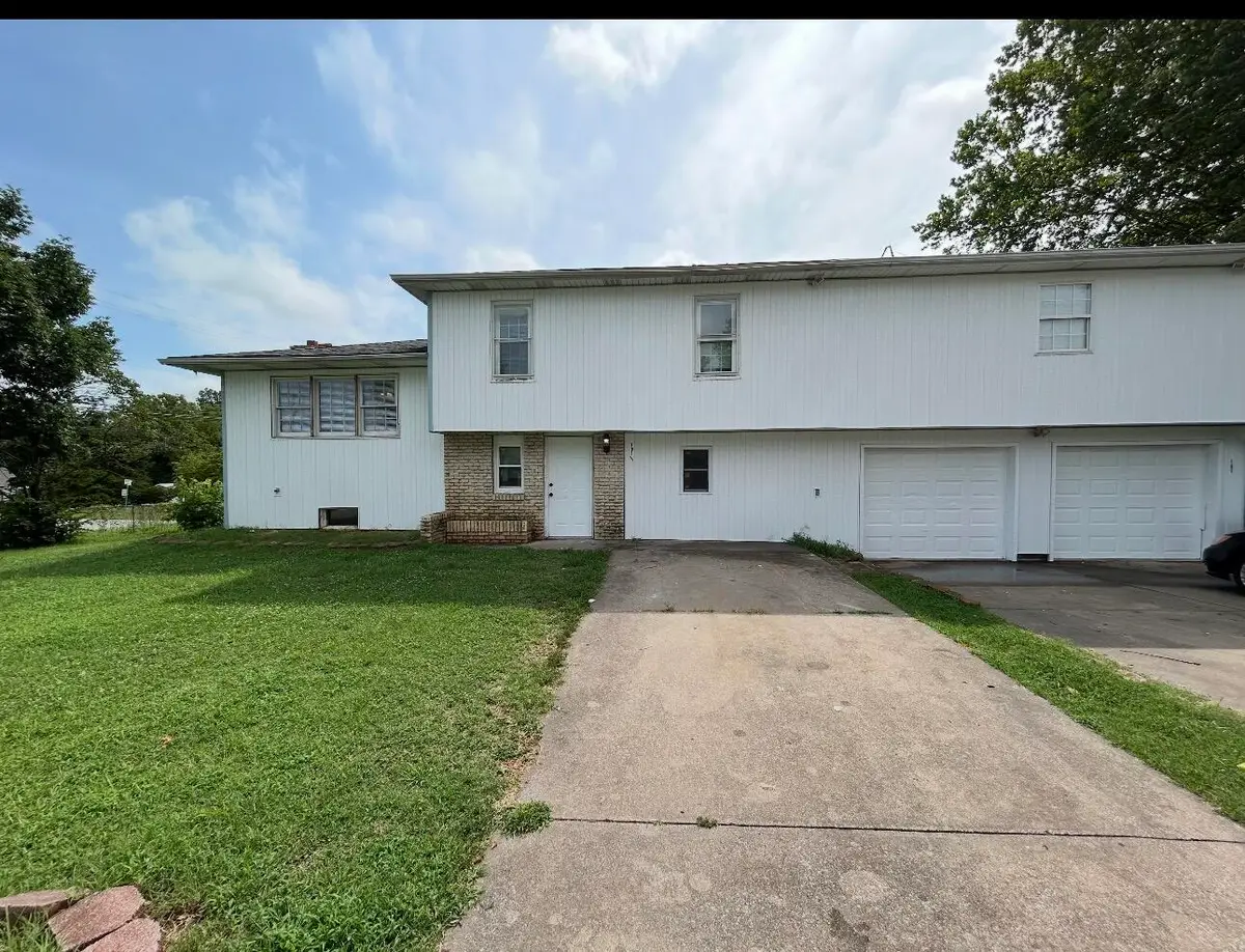 101 Cambridge Drive #A&B, Carl Junction, MO 64834 - Image #1