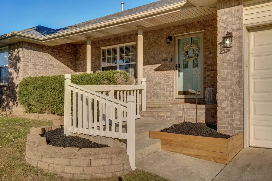 538 N Basswood Avenue, Republic, MO 65738 - Image #2