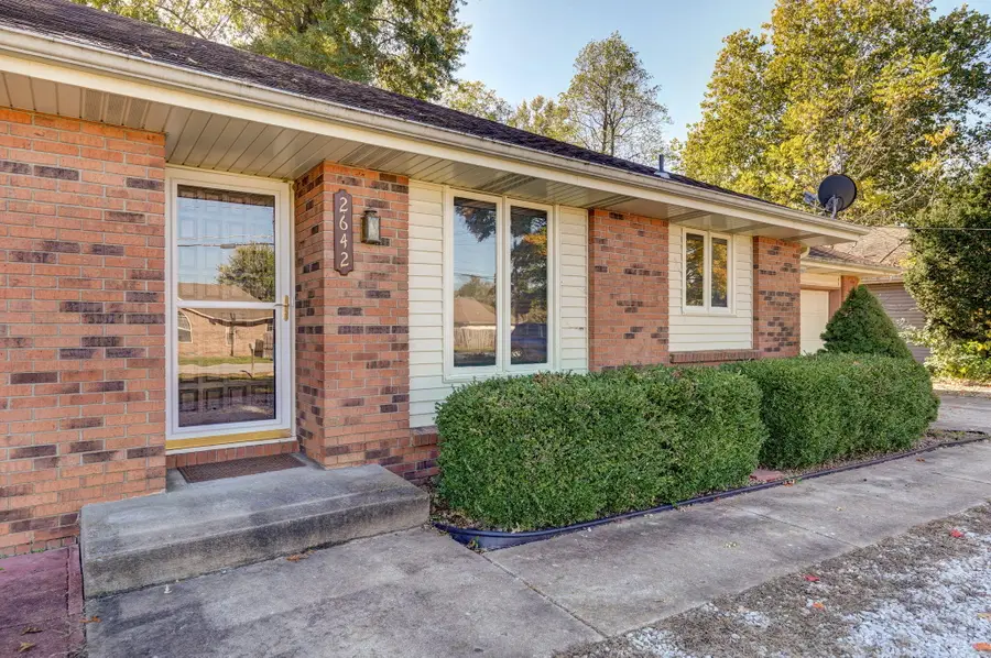 2642 E Catalpa Street, Springfield, MO 65804 - Image #2