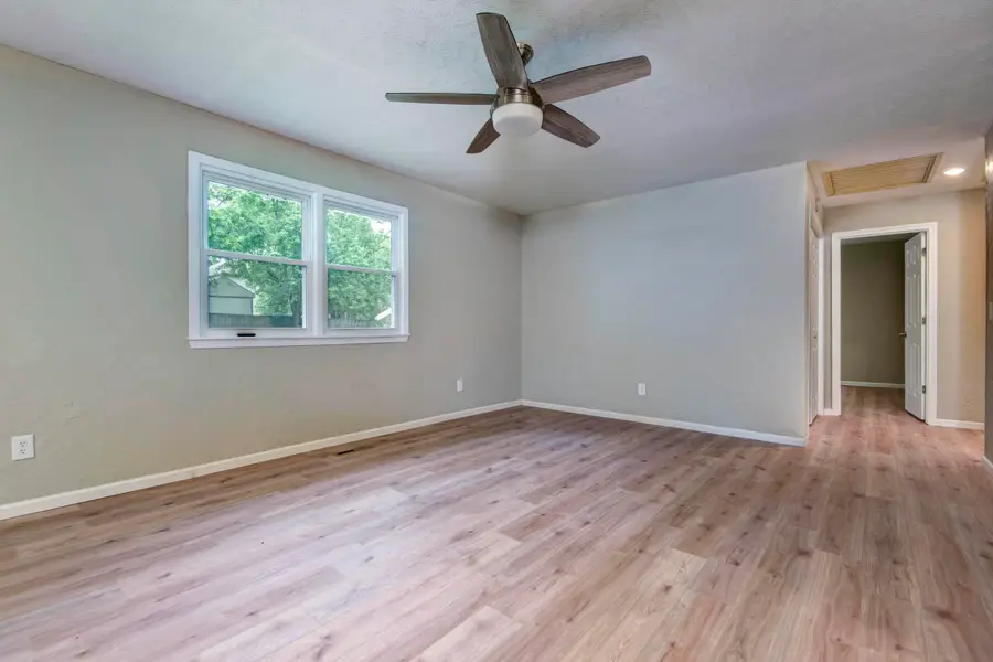 5544 S Honeysuckle Lane, Battlefield, MO 65619 - Image #3