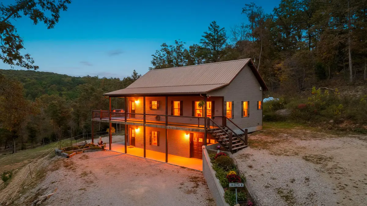 20784 County Road 207, Eminence, MO 65466 - Image #1