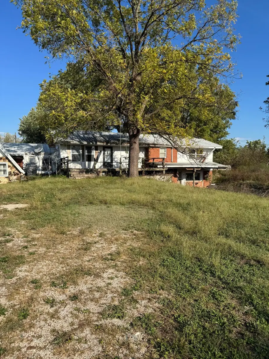 3505 SE 1379 Road, Weaubleau, MO 65774 - Image #3