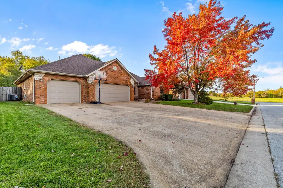 717 N Milton Drive, Nixa, MO 65714 - Image #3