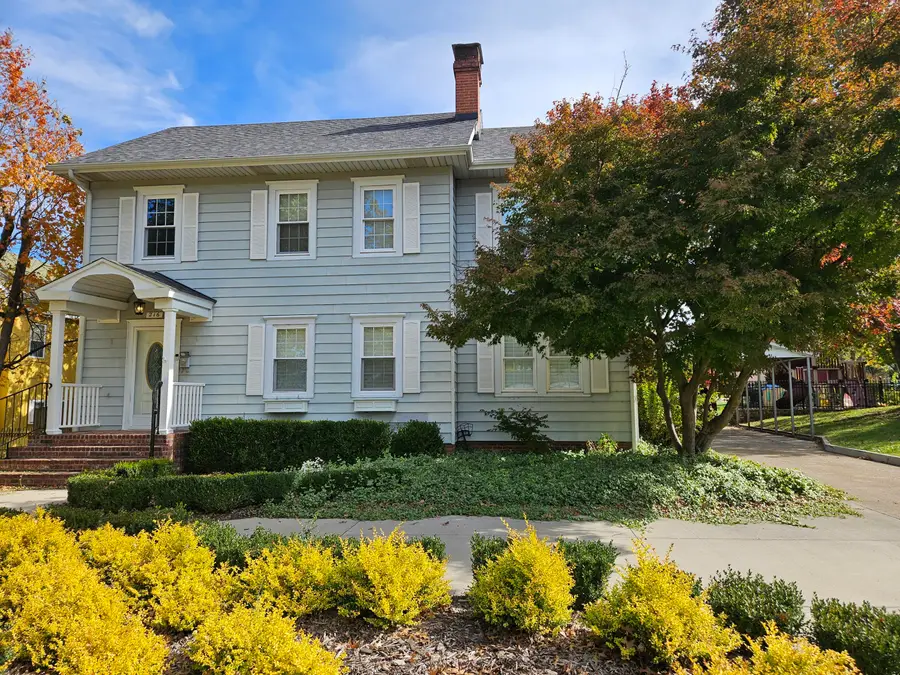 216 S Elliott Avenue, Aurora, MO 65605 - Image #2