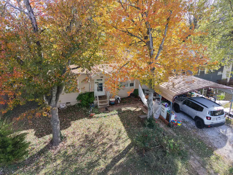 1614 S Weaver Avenue, Springfield, MO 65807 - Image #2