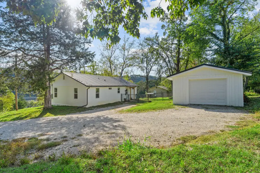 147 Lakeview Drive, Forsyth, MO 65653 - Image #3