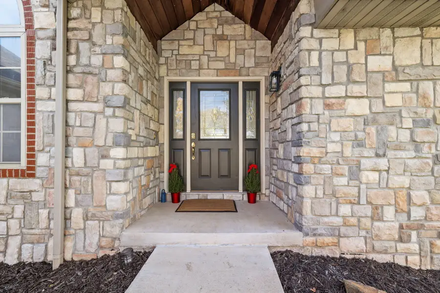 526 E Miller Road, Republic, MO 65738 - Image #2