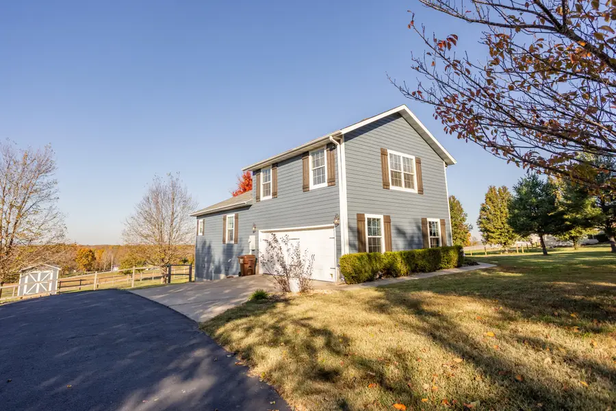 827 Quarry Road, Sparta, MO 65753 - Image #3