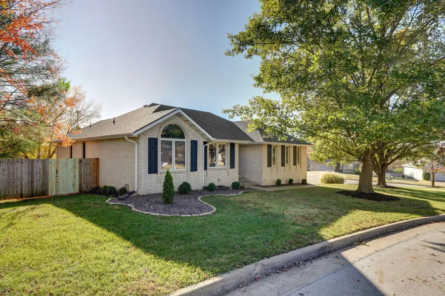5114 S Forest Court, Springfield, MO 65810 - Image #2