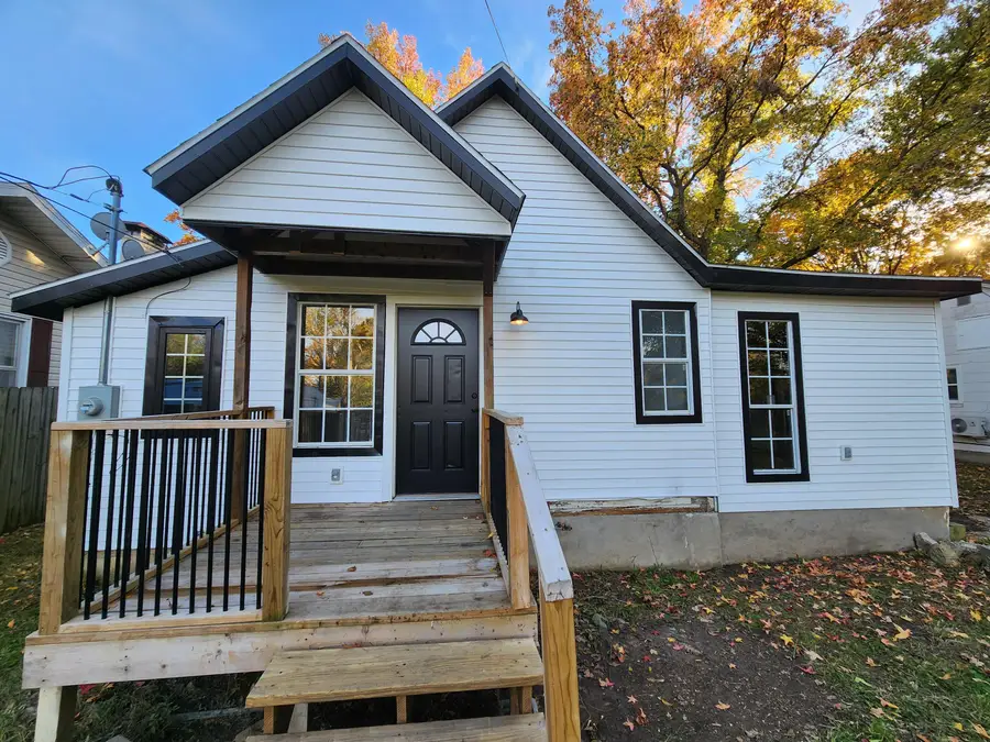 23 W Anderson Street, Aurora, MO 65605 - Image #2