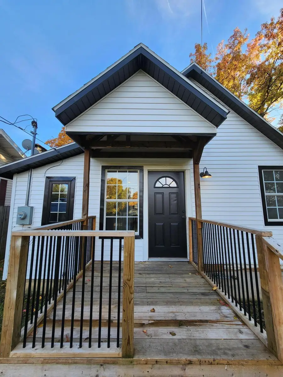 23 W Anderson Street, Aurora, MO 65605 - Image #3