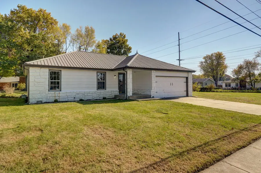 2558 S Fort Avenue, Springfield, MO 65807 - Image #2