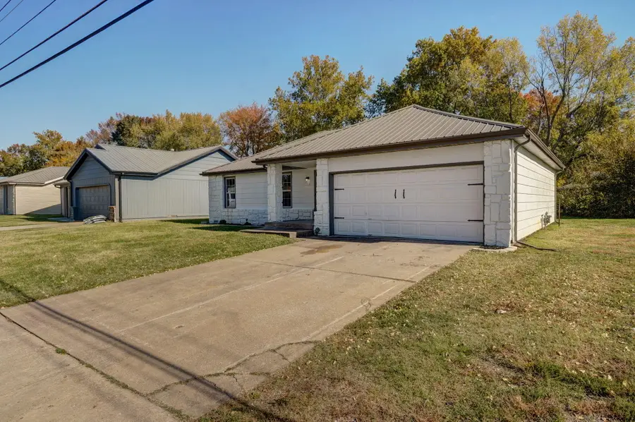 2558 S Fort Avenue, Springfield, MO 65807 - Image #3