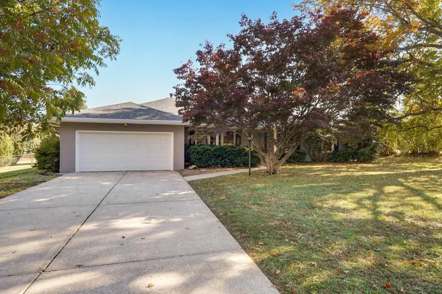 5040 S Charleston Avenue, Springfield, MO 65804 - Image #2