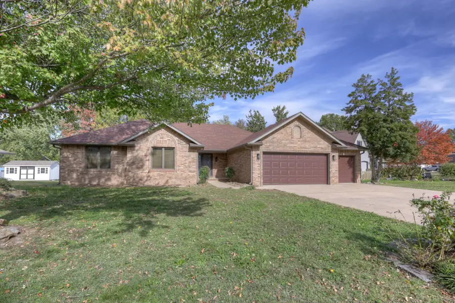 925 Gene Taylor Drive, Carthage, MO 64836 - Image #3