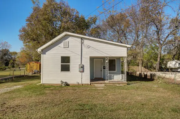 1807 N Tyler Avenue, Springfield, MO 65802