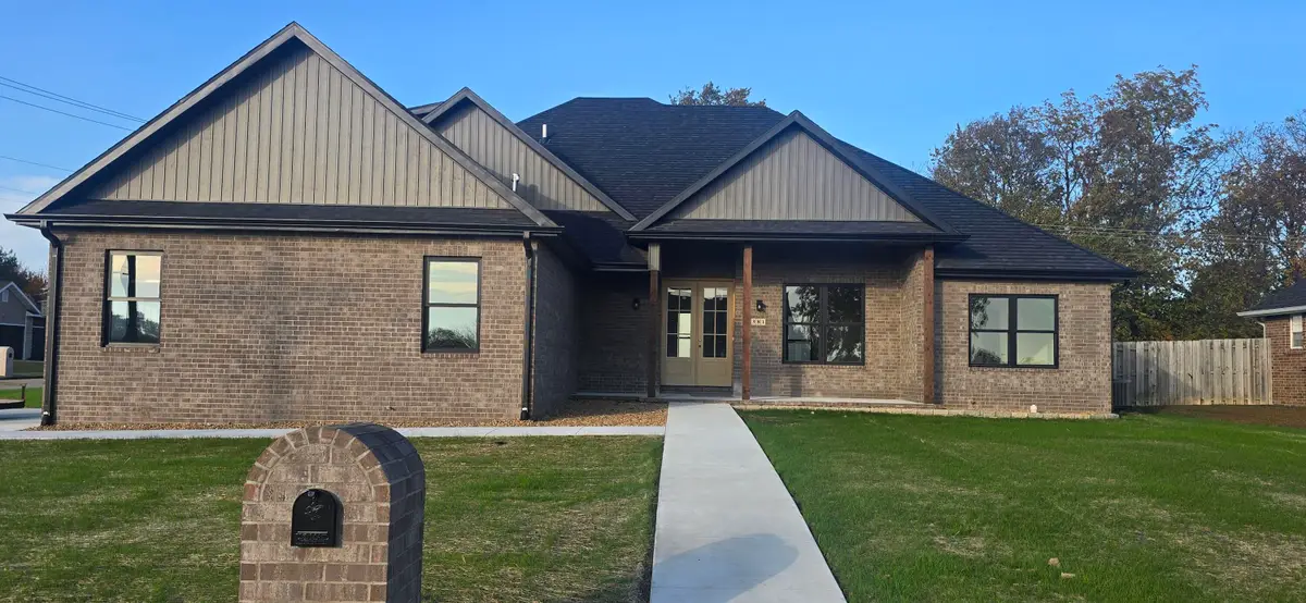 381 S Hartford Avenue, Bolivar, MO 65613 - Image #1