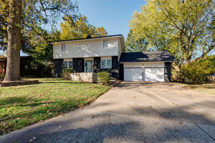4261 S Meadowlark Drive, Springfield, MO 65810 - Image #2