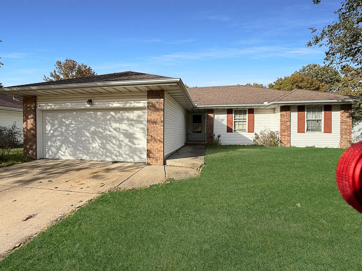 923 W Turnberry Boulevard, Ozark, MO 65721 - Image #1