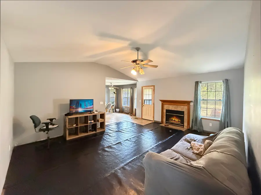 923 W Turnberry Boulevard, Ozark, MO 65721 - Image #2