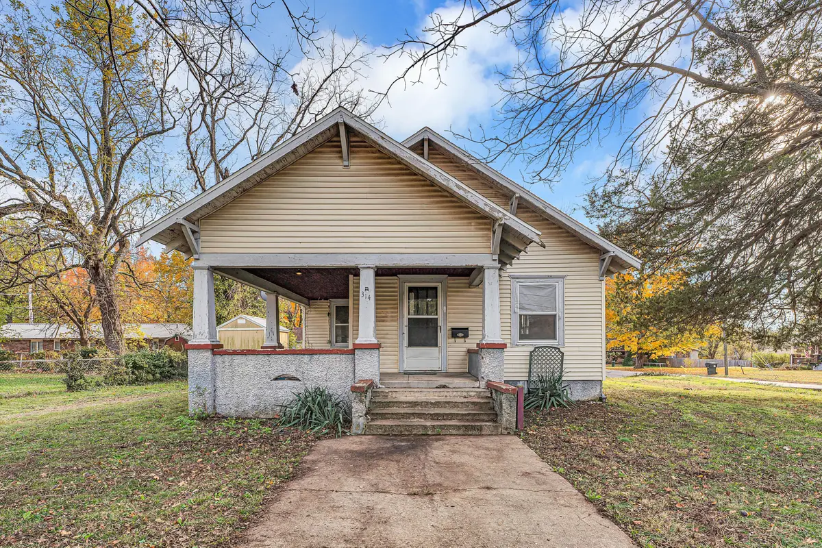 314 Jasper Street, Aurora, MO 65605 - Image #1