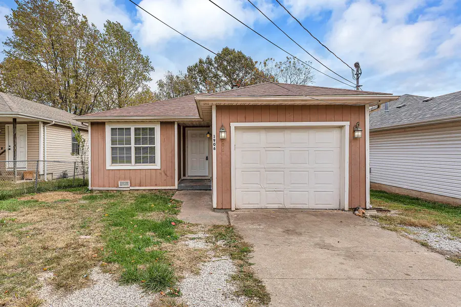 1906 N Golden Avenue, Springfield, MO 65802 - Image #2