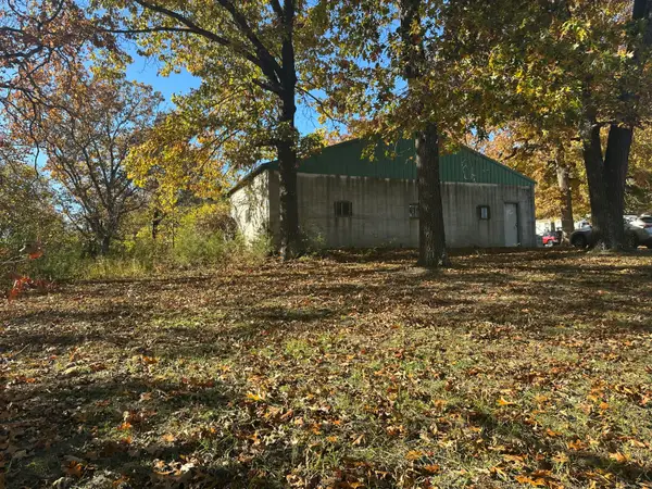 6659 State Highway 176, Walnut Shade, MO 65771