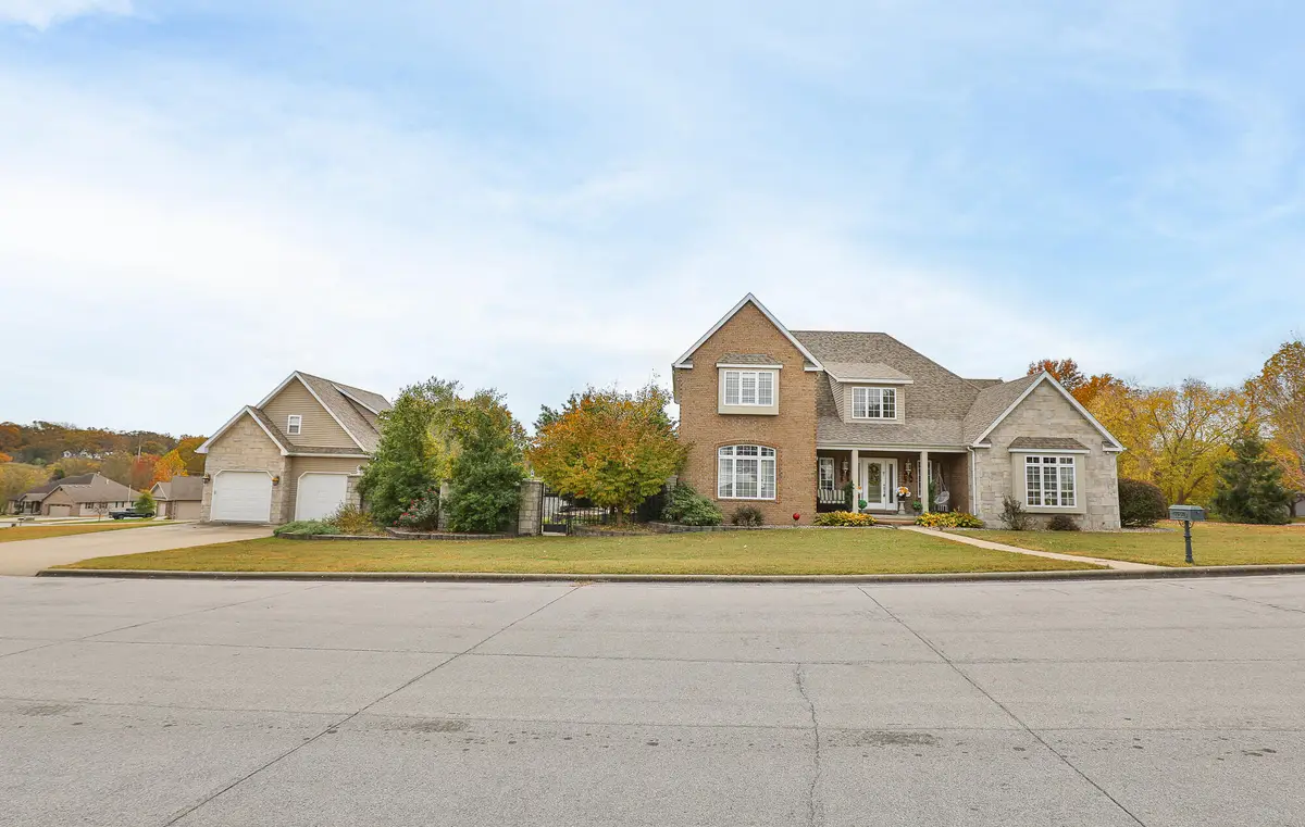 1950 E Meadow Drive, Bolivar, MO 65613 - Image #1