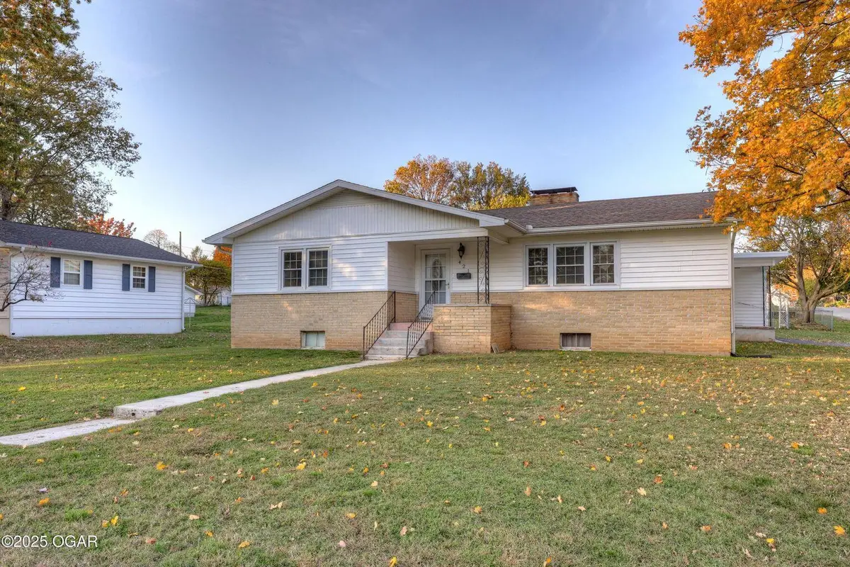 421 E 14th Street, Carthage, MO 64836 - Image #1