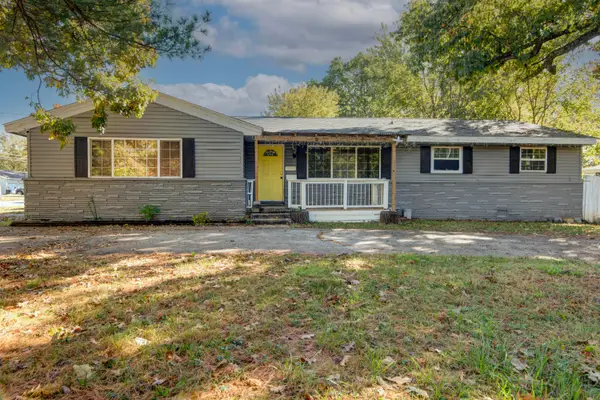 1702 S Oak Grove Avenue, Springfield, MO 65804