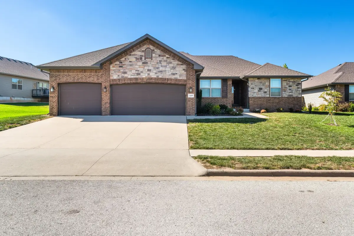 1649 N Feather Crest Drive, Nixa, MO 65714 - Image #1