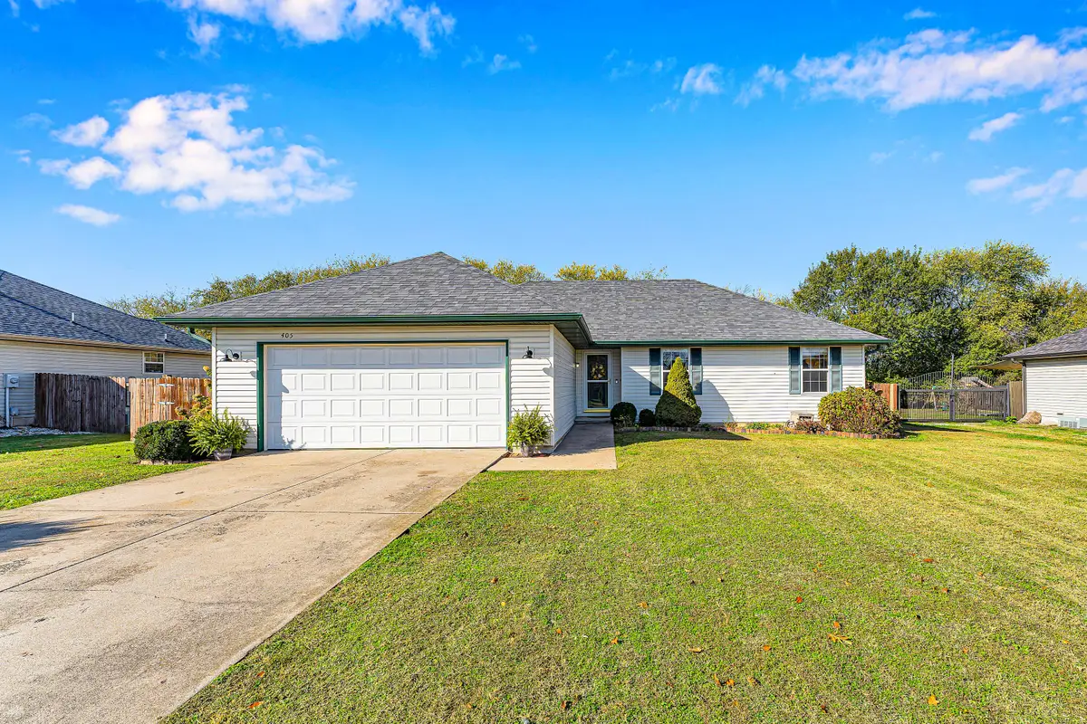 405 N Deer Run, Willard, MO 65781 - Image #1