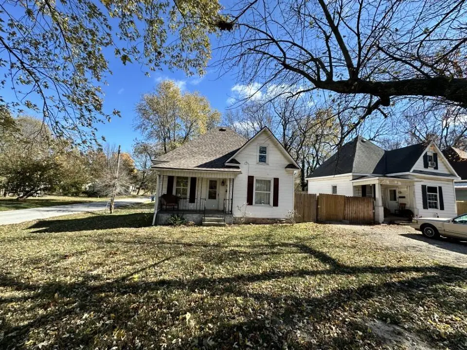 2056 N Johnston Avenue, Springfield, MO 65803 - Image #1