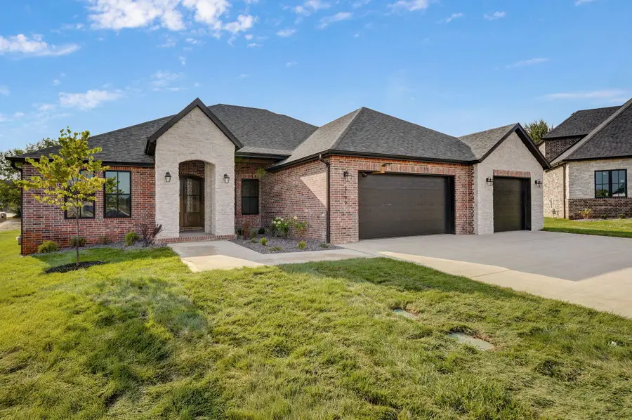 2199 N Silver Charm Avenue, Springfield, MO 65802 - Image #3